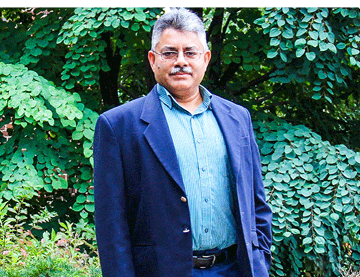 Sanjay Srinivasan named Earth and Mineral Sciences Energy Institute director